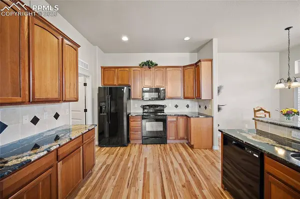 13105 Cake Bread HTS, Colorado Springs, CO 80921