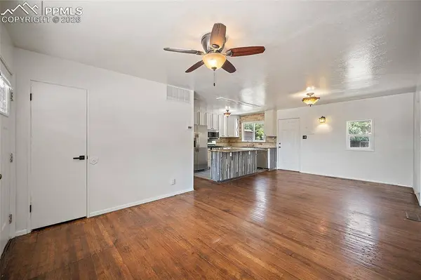 323 Mount View LN, Fountain, CO 80817