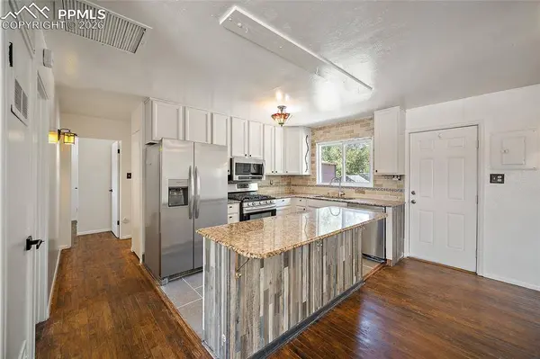 323 Mount View LN, Fountain, CO 80817