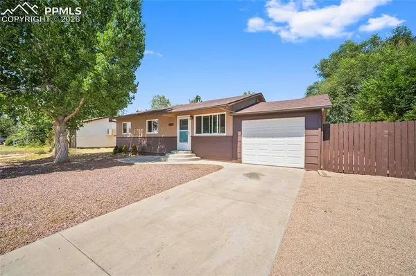 323 Mount View LN, Fountain, CO 80817