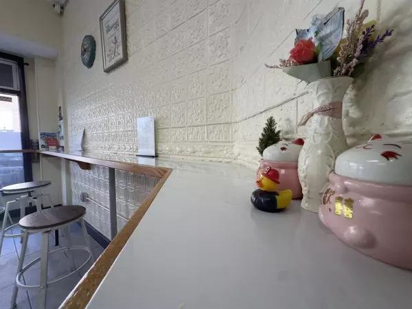 576 WEST SIDE AVE, Jc West Bergen, NJ 07304