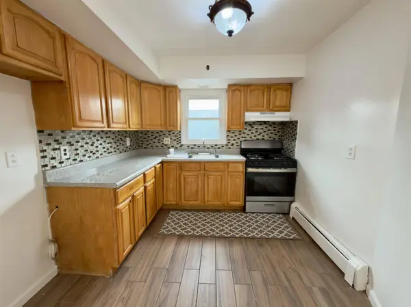 215 SEAVIEW AVE, Jc Greenville, NJ 07305