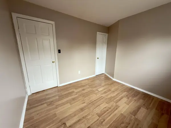 215 SEAVIEW AVE, Jc Greenville, NJ 07305