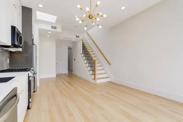 20 VAN NOSTRAND AVE, Jc Greenville, NJ 07305