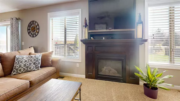 720 SE Driftwood Lane, Waukee, IA 50263