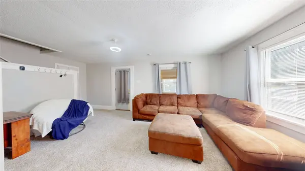 1725 Mondamin Avenue, Des Moines, IA 50314