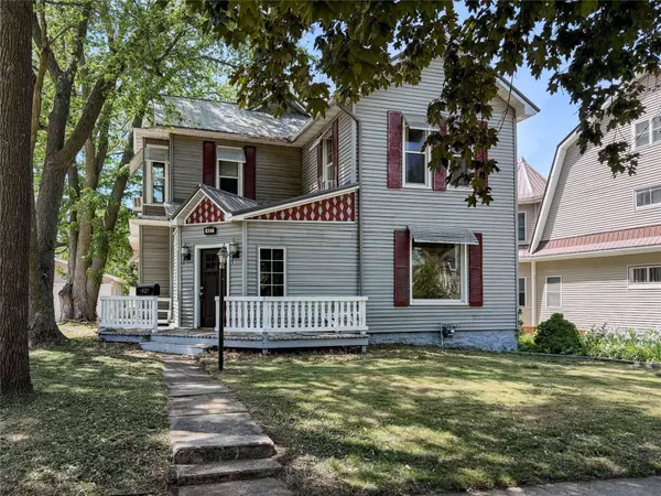 427 N 3rd Street, Oskaloosa, IA 52577