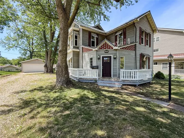 427 N 3rd Street, Oskaloosa, IA 52577