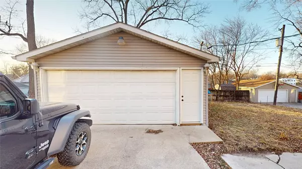 427 N 3rd Street, Oskaloosa, IA 52577