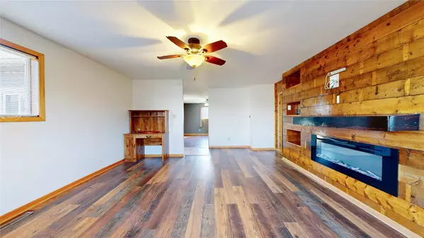 1358 140th Street, IA 50051