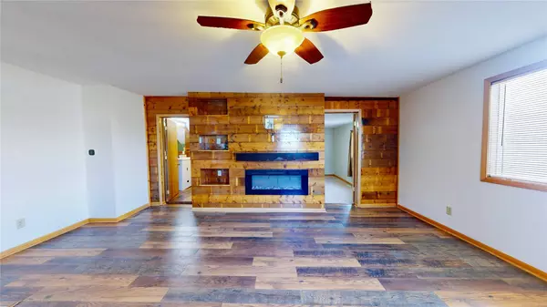 1358 140th Street, IA 50051