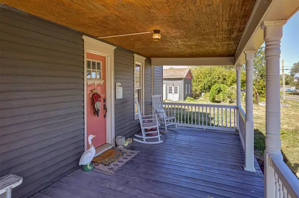 102 N Locust Street, Madrid, IA 50156