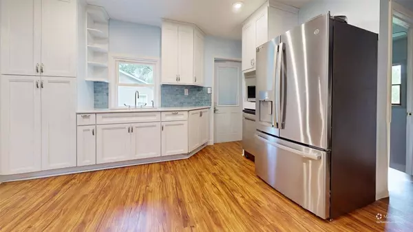 5415 NW Torgerson Drive, Des Moines, IA 50310