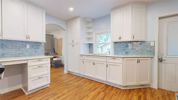 5415 NW Torgerson Drive, Des Moines, IA 50310