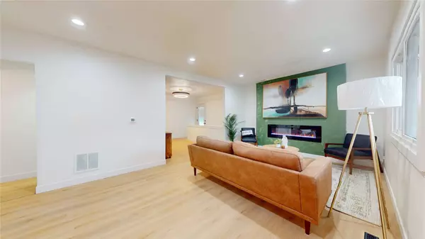 549 W 10th Street N, Newton, IA 50208