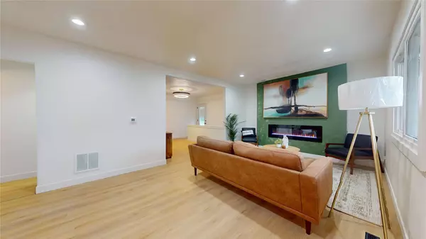 549 W 10th Street N, Newton, IA 50208