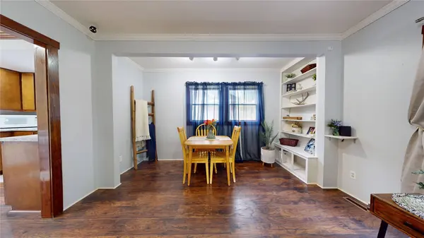 4045 11th Place, Des Moines, IA 50313