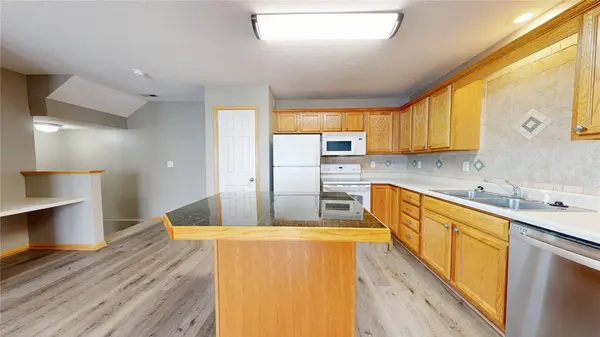 1218 SE Village View Lane, Ankeny, IA 50021
