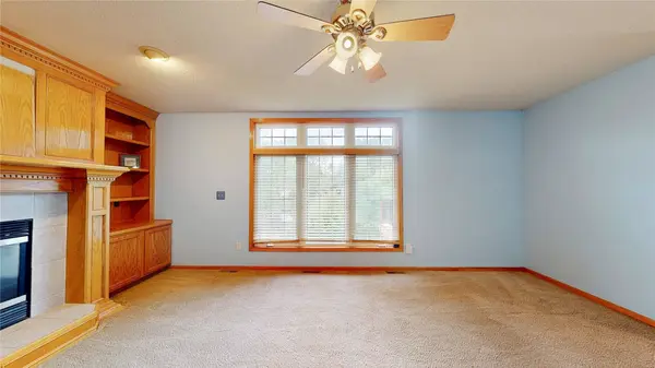 3523 BROOK RUN Drive, Des Moines, IA 50317