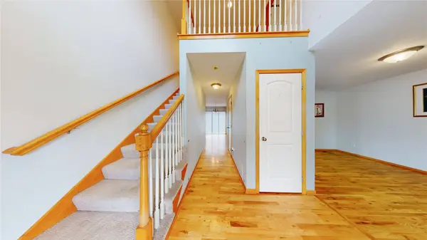 3523 BROOK RUN Drive, Des Moines, IA 50317