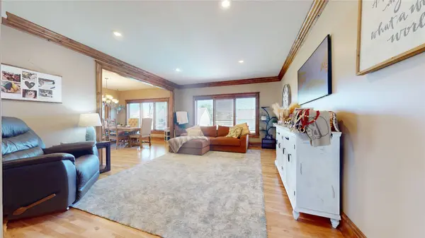 510 Stonegate Court SW, Altoona, IA 50009