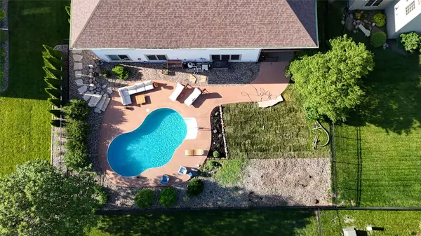 510 Stonegate Court SW, Altoona, IA 50009