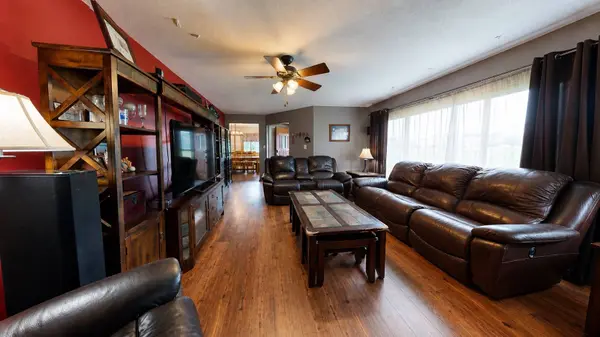 811 6th Street, West Des Moines, IA 50265