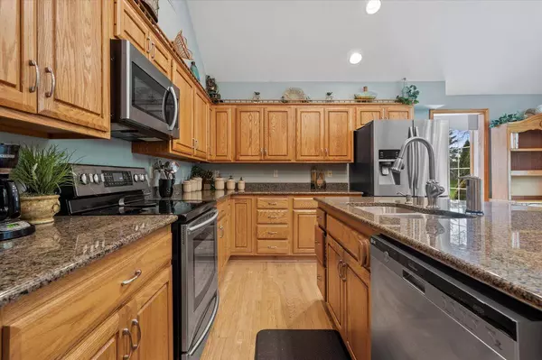 7348 S 77th STREET, Franklin, WI 53132