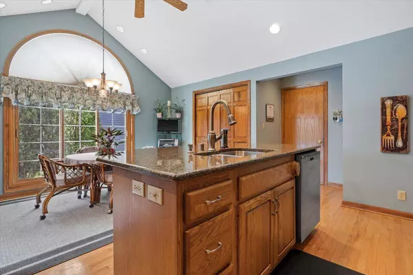 7348 S 77th STREET, Franklin, WI 53132