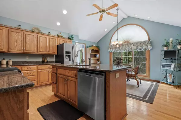 7348 S 77th STREET, Franklin, WI 53132