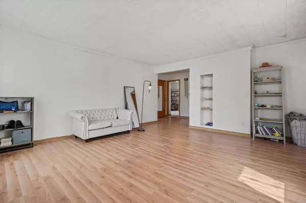 7202 W Medford AVENUE, Milwaukee, WI 53218