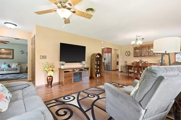 6247 W Glenbrook ROAD, Brown Deer, WI 53223