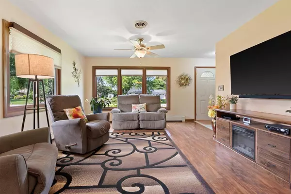 6247 W Glenbrook ROAD, Brown Deer, WI 53223