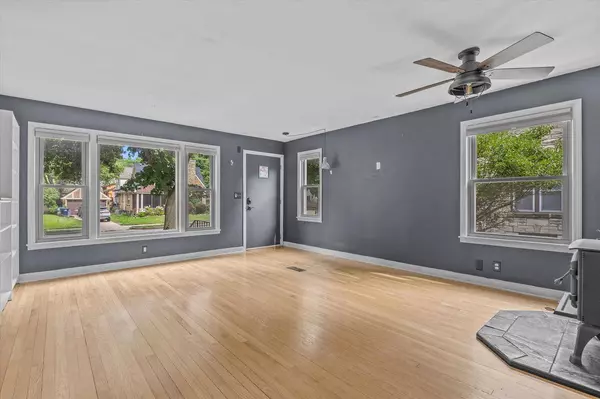 3723 S 3rd STREET, Milwaukee, WI 53207