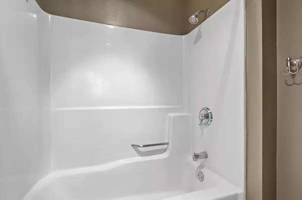 270 E Highland AVENUE #632, Milwaukee, WI 53202