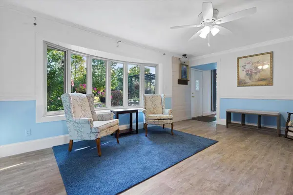 6120 W Lilly LANE, Mequon, WI 53092