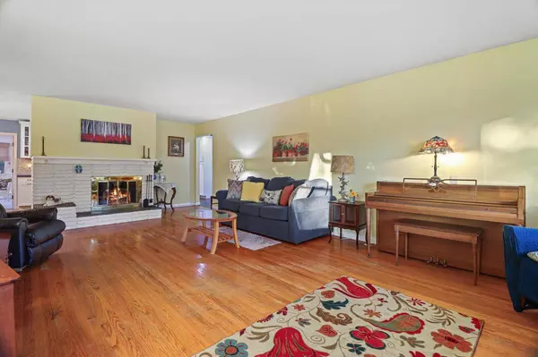 2113 Mt Zion AVENUE, Janesville, WI 53545