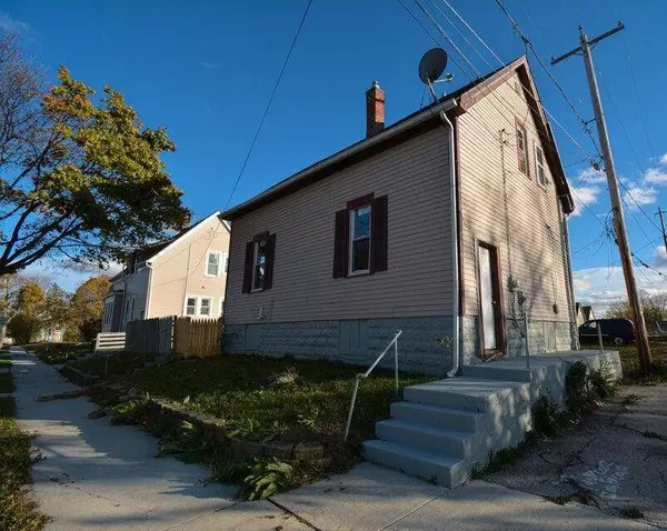 3279 N 21st STREET #3279B, Milwaukee, WI 53206