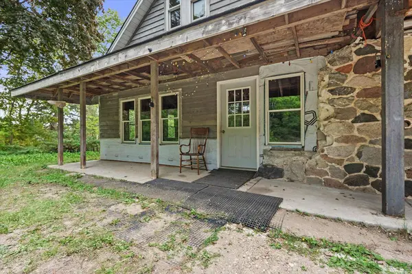 W330S7098 County Road E, Mukwonago, WI 53149