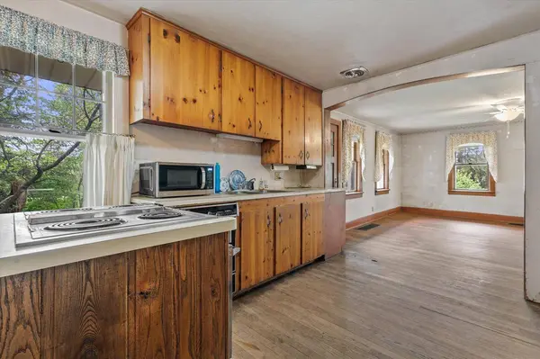 W330S7098 County Road E, Mukwonago, WI 53149