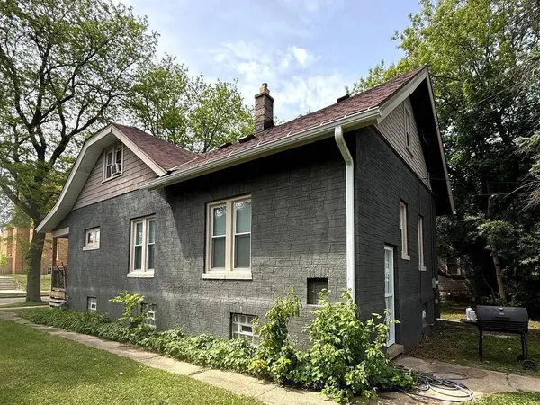 5330 N 36th STREET, Milwaukee, WI 53209