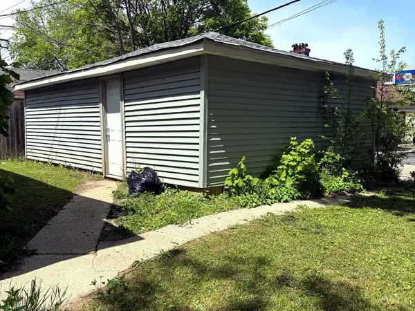 6302 W Medford AVENUE, Milwaukee, WI 53218