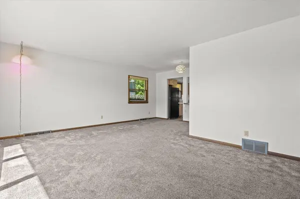 1610 Hickory STREET, South Milwaukee, WI 53172