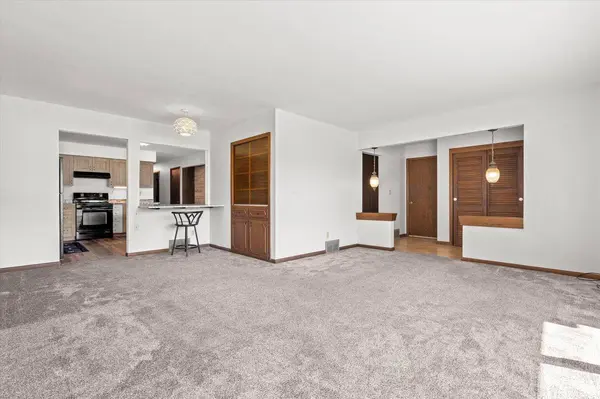 1610 Hickory STREET, South Milwaukee, WI 53172