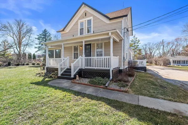 W156N5045 Pilgrim ROAD, Menomonee Falls, WI 53051