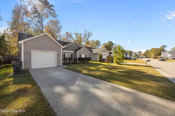 9535 Lily Pond CT NE, Leland, NC 28451