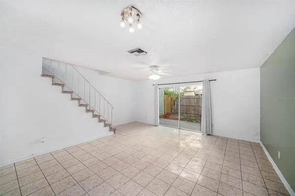 13960 FLETCHERS MILL DR, Tampa, FL 33613