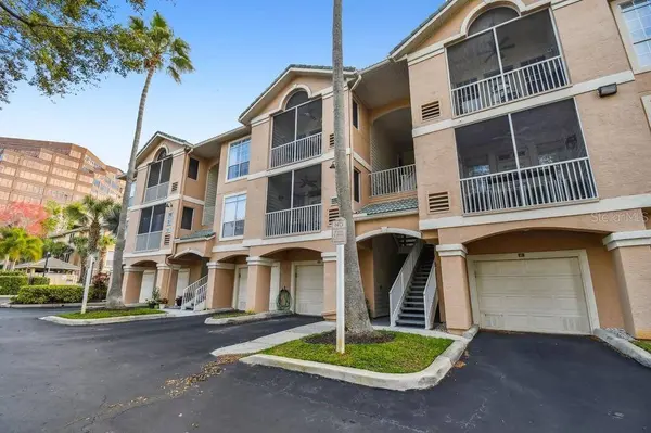 4304 BAY CLUB CIR #4304, Tampa, FL 33607