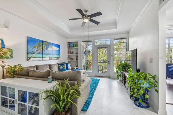 4304 BAY CLUB CIR #4304, Tampa, FL 33607