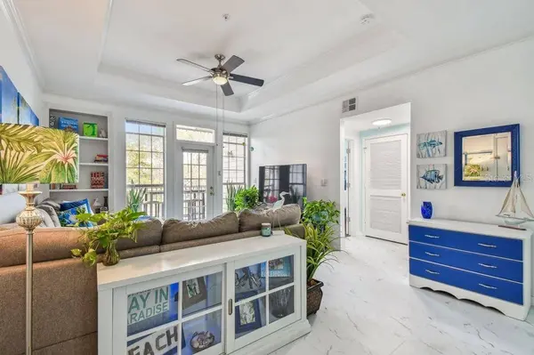 4304 BAY CLUB CIR #4304, Tampa, FL 33607
